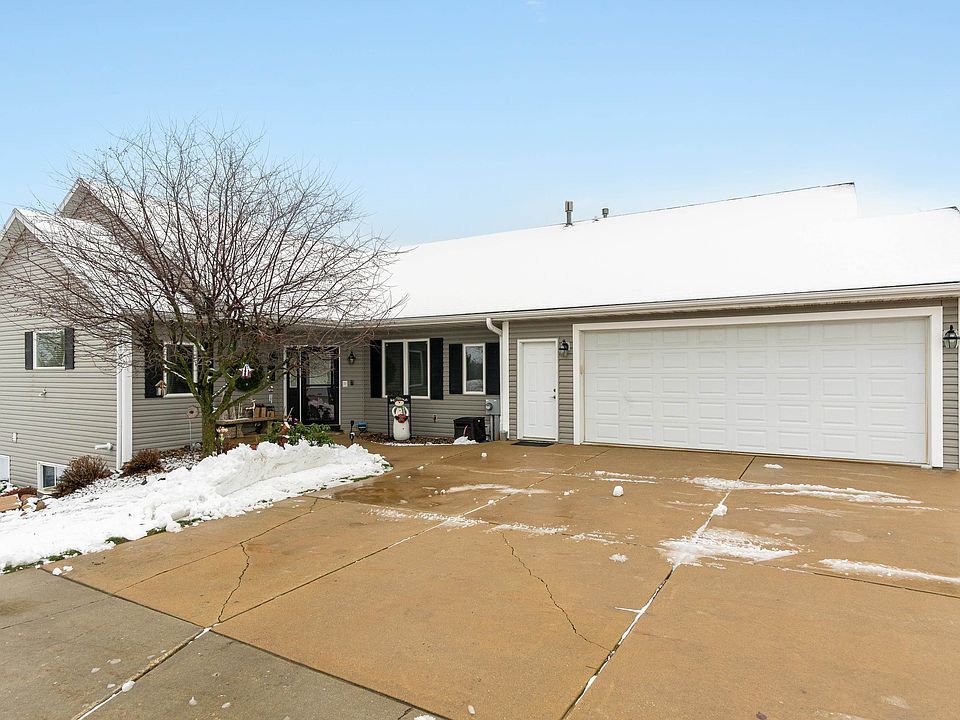 1st image of 4886 Monarch Dr #15