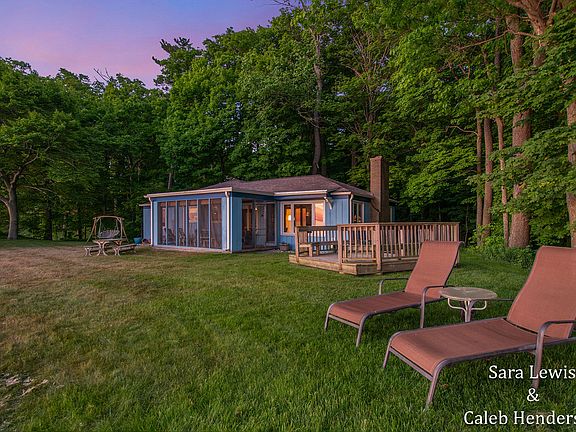 5th image of 6141 Lakeshore Dr
