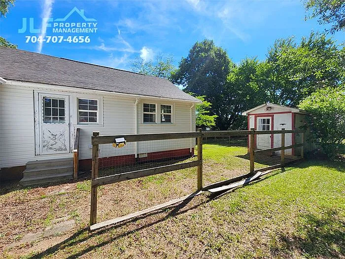 618 Poplar Ave — Photo 13