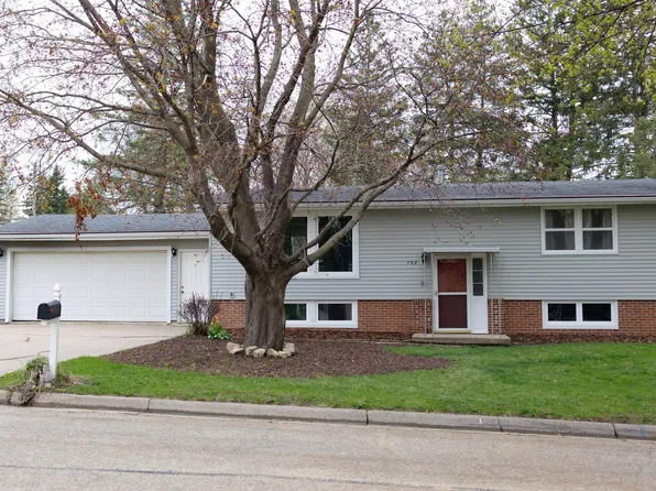 768 2nd Ave E, Zumbrota, MN 55992