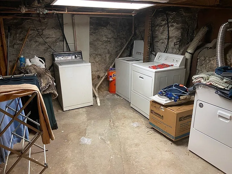 10 Rena St #1 — Photo 20