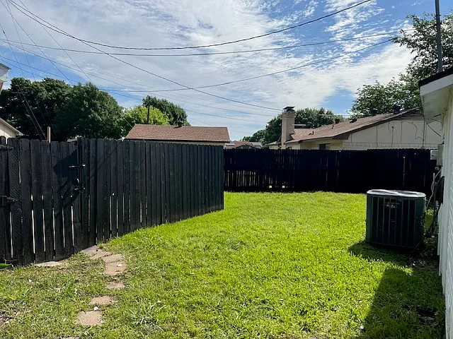 422 Sandy Trail - 1 — Photo 3