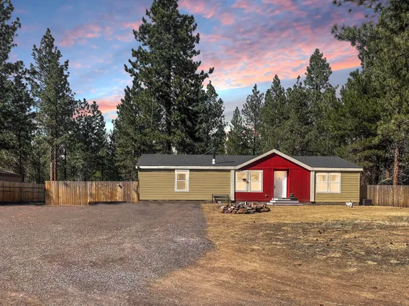 15360 Bear St, La Pine, OR 97739