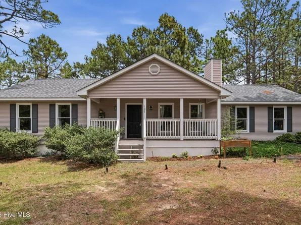102 Pinesage Drive, West End, NC 27376