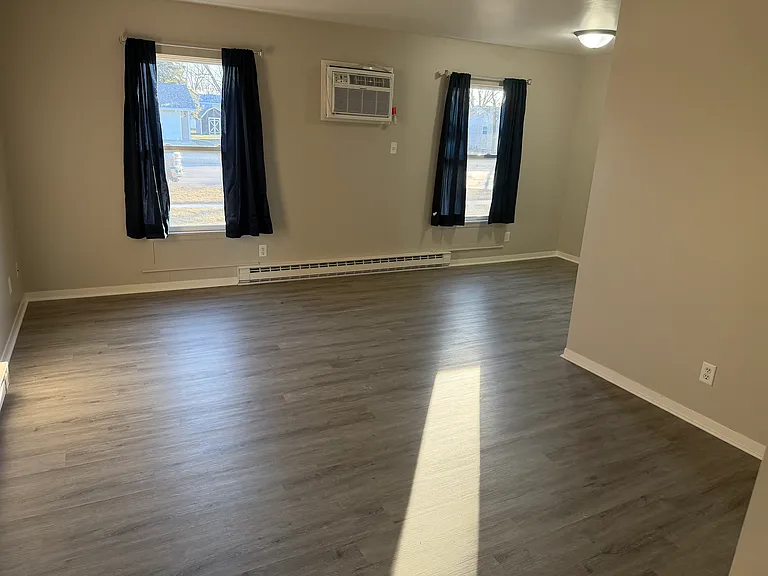 903 N Illini Ave #111 — Photo 3