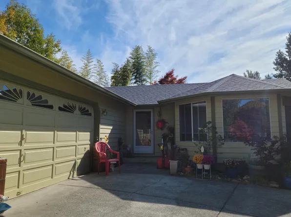 1523 NW Thompson Way, Grants Pass, OR 97526
