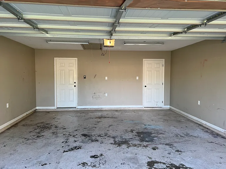 Garage 2-car