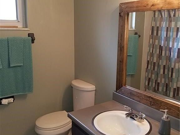 4th image of 280 Moore Dr