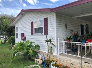 664 Cedar Ln, Lady Lake, FL 32159