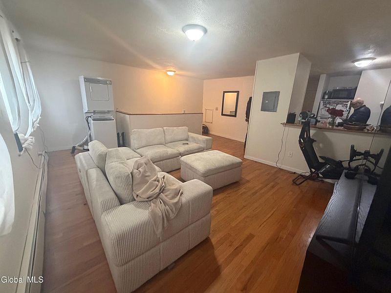 2nd image of 143 Clinton Street