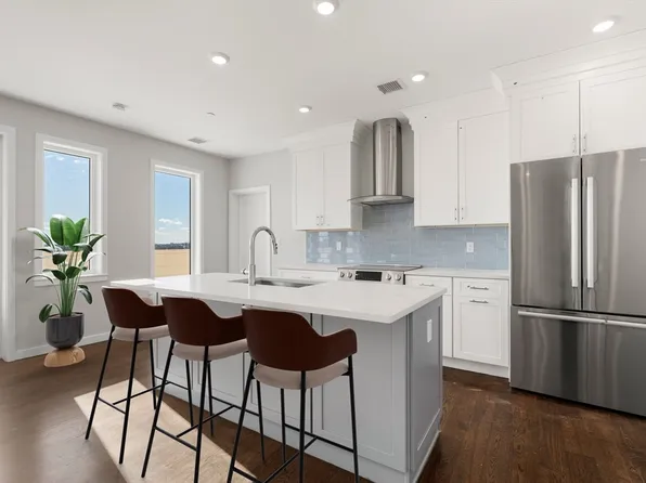 267 Old Colony #507, Boston, MA 02127