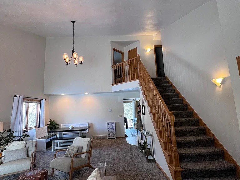 W3128 Harvard Ct — Photo 6