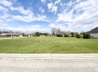 421 17th St #7, Winamac, IN 46996