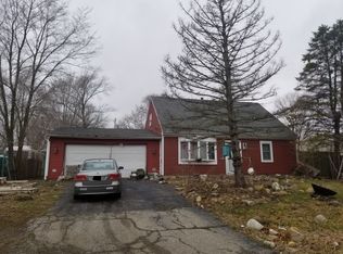 706 Heritage Rd, Valparaiso, IN 46385