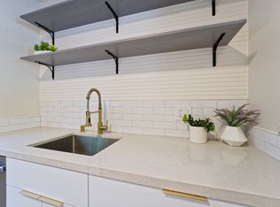 271 N 6th St APT 3, San Jose, CA 95112