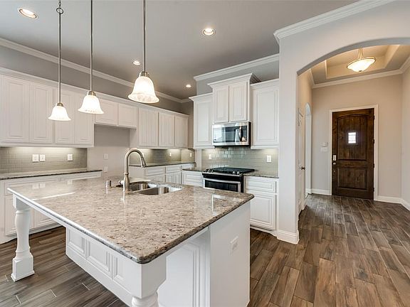 5th image of 531 Winerberry Ct