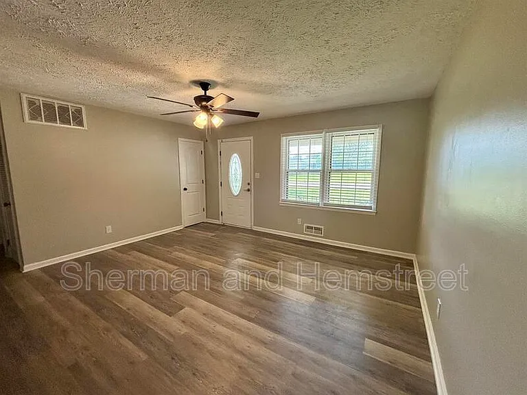 216 Weldon Rd — Photo 13