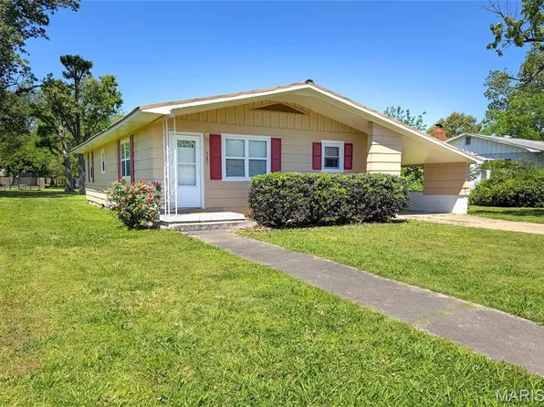 307 Medler St, Bernie, MO 63822