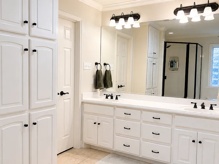 201 Desert Sky Dr — Photo 9