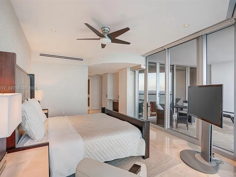 17121 Collins Ave #3304 — Photo 8