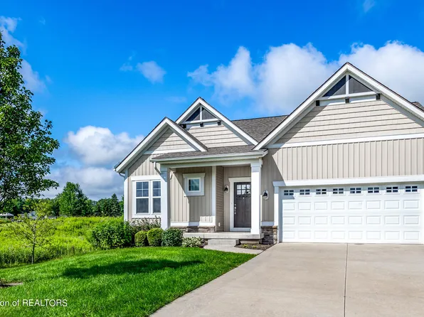 2866 Carnoustie Dr, Okemos, MI 48864