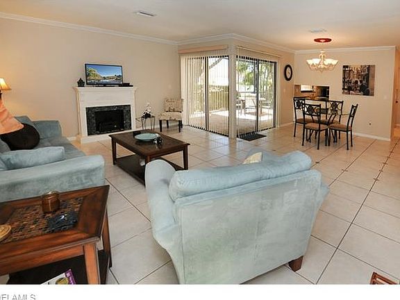 4th image of 1428 SW 50th St APT 120