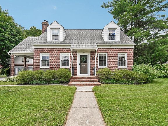 2nd image of 743 Monkton Rd