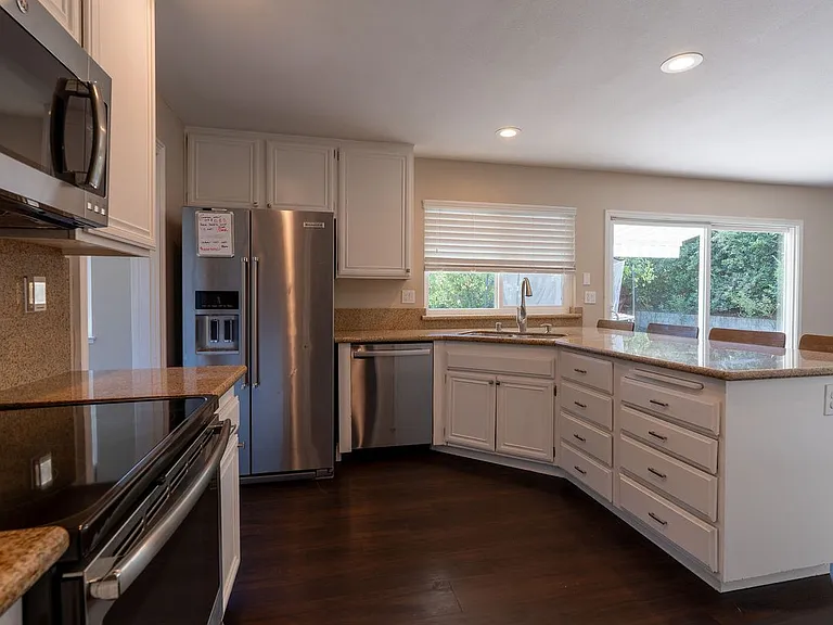 1359 Shade Oak Ln — Photo 3