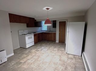 9 Village Dr APT 20, Delmar, NY 12054
