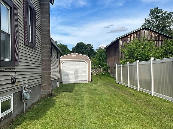 4th image of 5 Jewett Ave