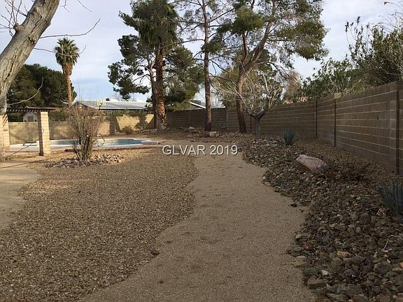 4th image of 2851 Horseshoe Dr