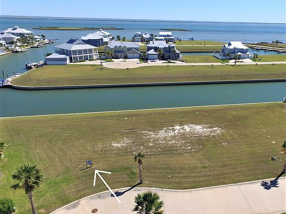 3rd image of 1037 Fiji Dr