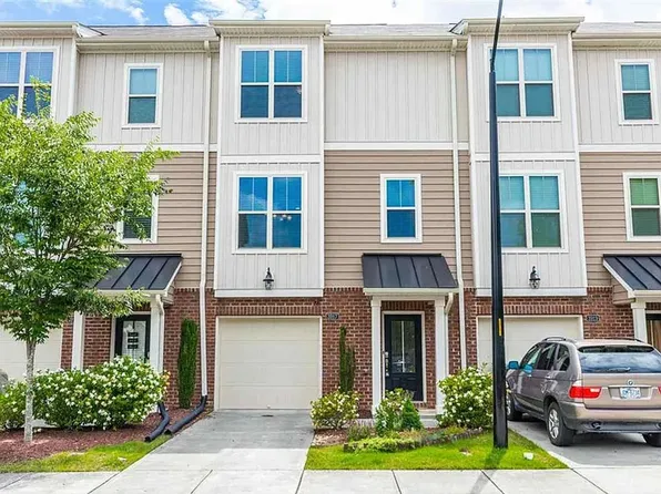 3917 Brokenshire St, Cary, NC 27519