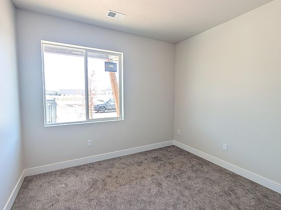 5th image of 2454 Hamilton Rd #B