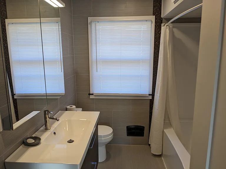 5437 Logan Ave N — Photo 10