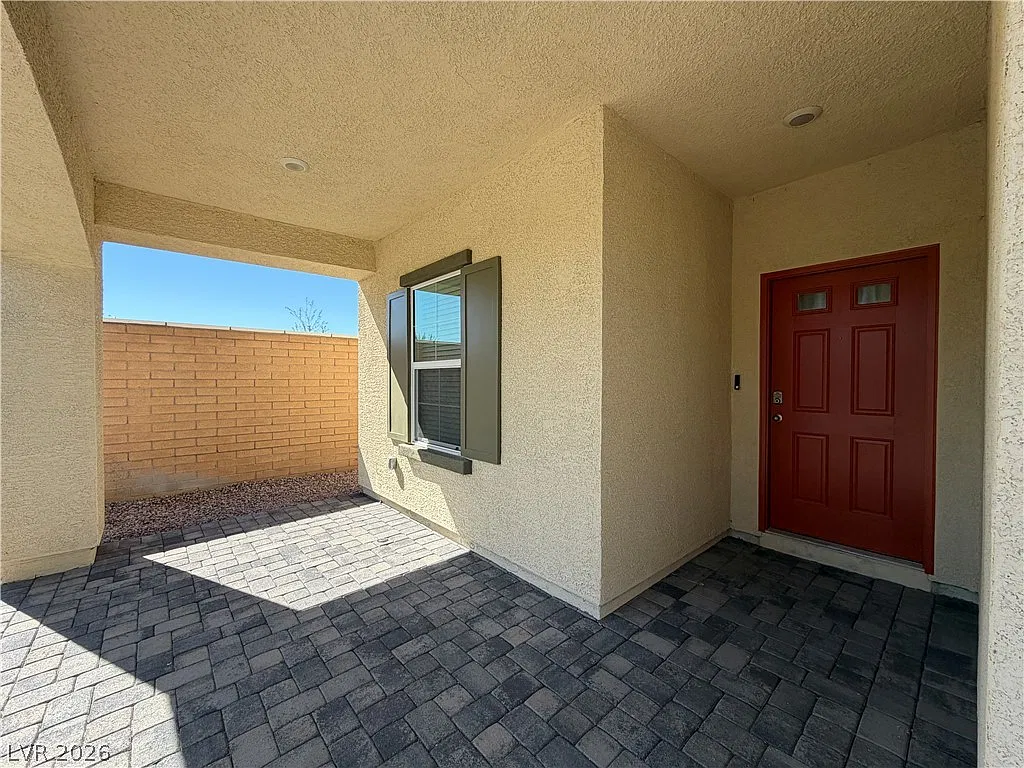 2 bed, 2.0 bath, 1099 sqft, $1,795 — Photo 2