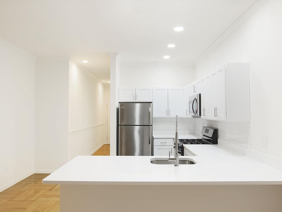 1st image of 98 Hoyt St #M