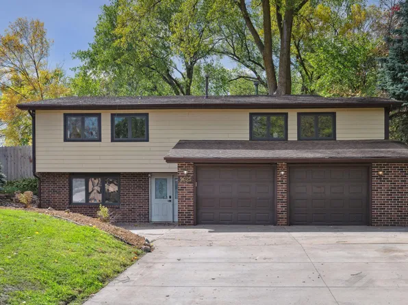 9625 27th Ave N, Plymouth, MN 55441