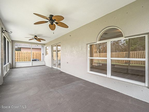 5th image of 2250 Spring Creek Cir NE