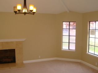 6 Ravenhill Dr, Phillips Ranch, CA 91766