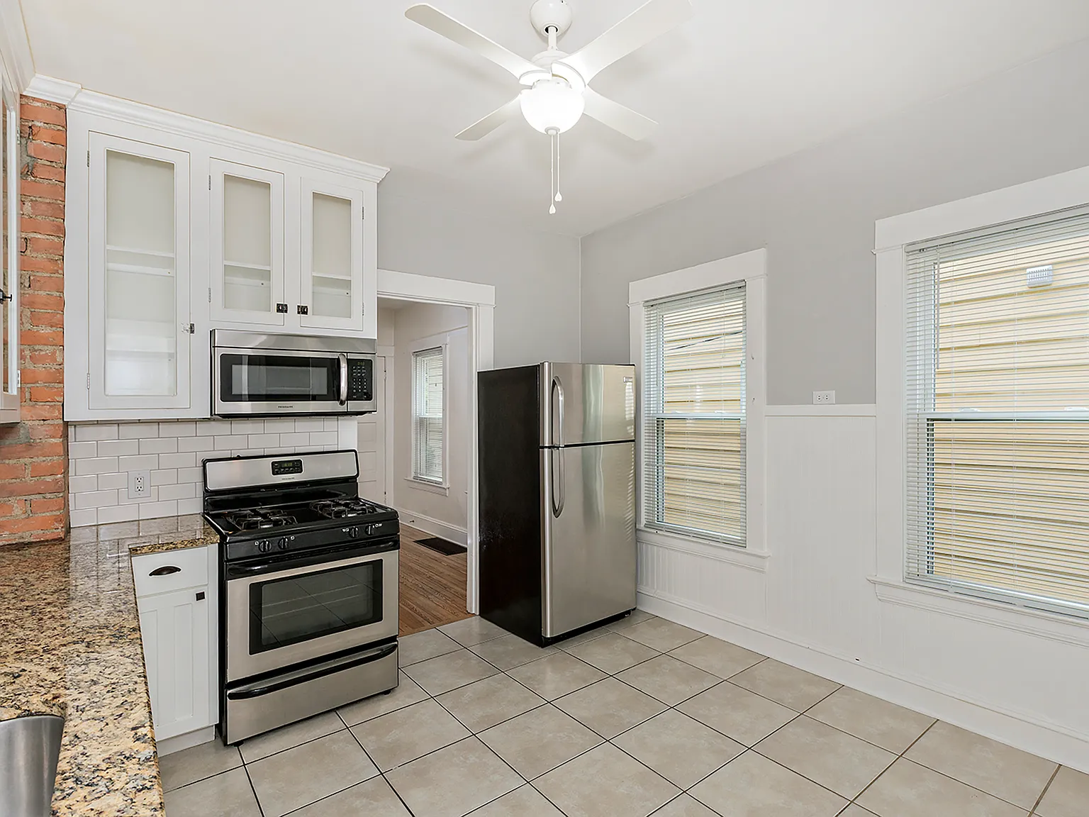 2 bed, $1,700 — Photo 3