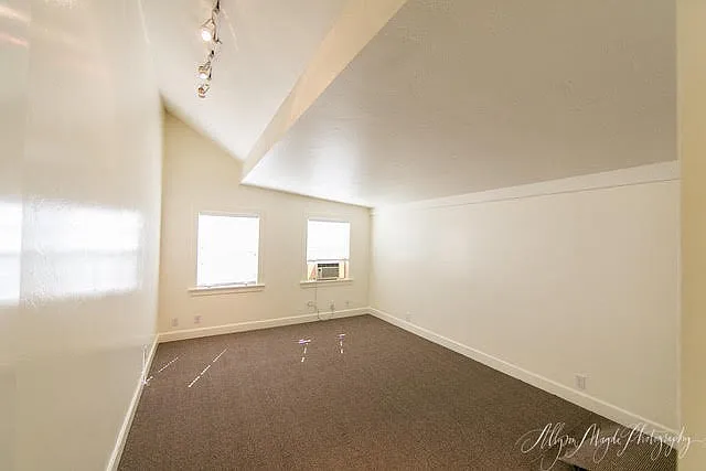 1430 Pine St — Photo 10