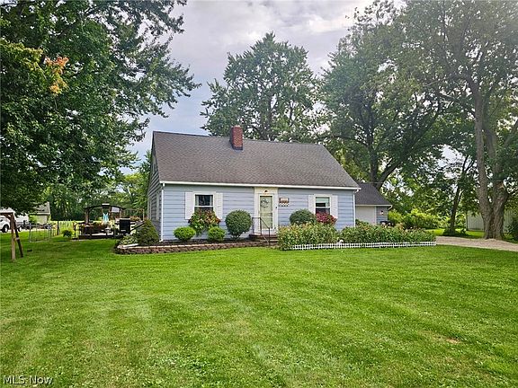 2nd image of 6620 W Lake Rd
