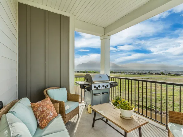 927 W Coral Charm Way #M202, Saratoga Springs, UT 84045