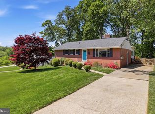 7608 Hamlet St, Springfield, VA 22151