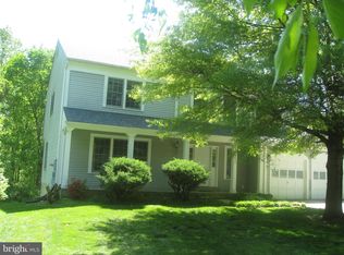 4804 Sweetbirch Dr, Rockville, MD 20853