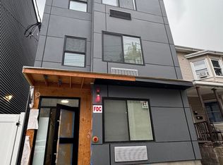 8 Lake St, Paterson, NJ 07501