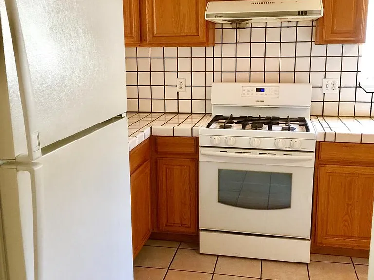 743 Adams St — Photo 14