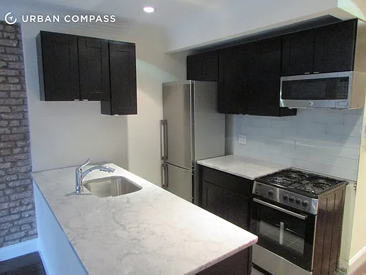 Rented by Compass | media 17