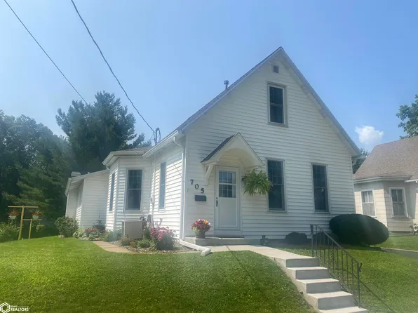 705 Louisa St, Burlington, IA 52601